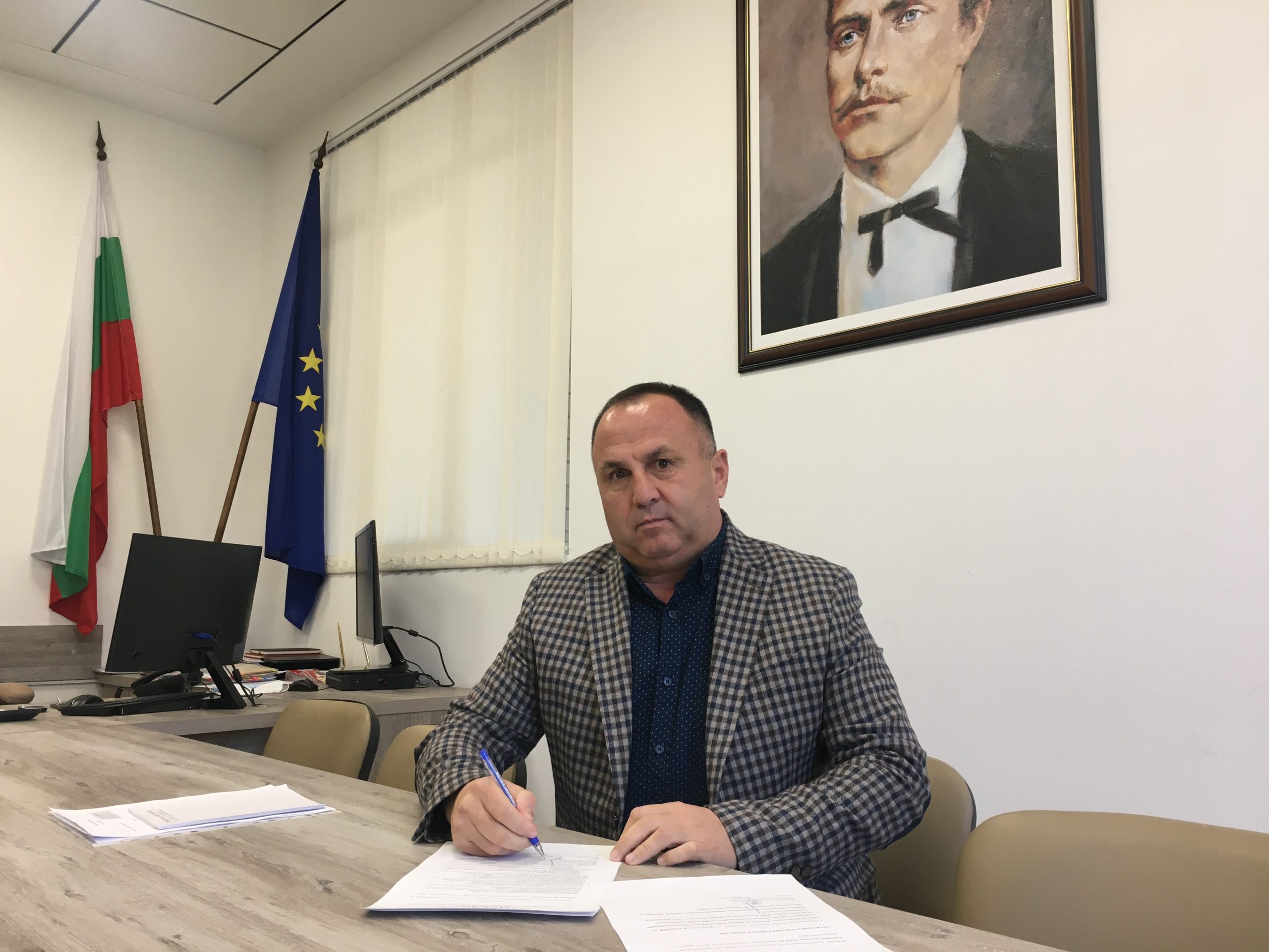 Програмата “Обществена трапезария” в Павел баня продължава и тази година