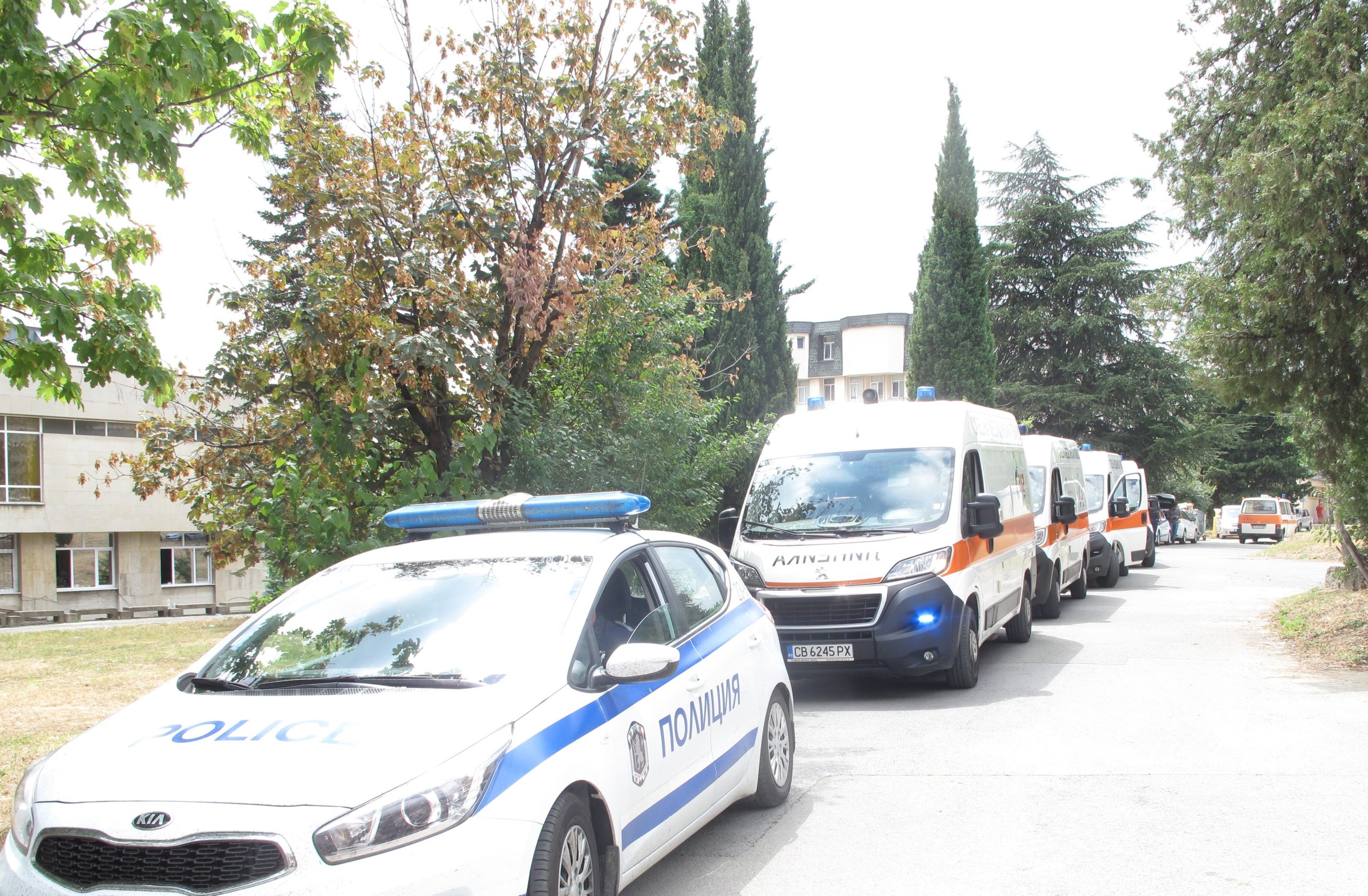 От УМБAЛ в Стара Загора тръгна ескорт на специализирани автомобили с част от децата, пострадали снощи при тежката катастрофа на АМ “Тракия“