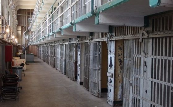 Издирва се избягал мъж от затворническо общежитие в Стара Загора