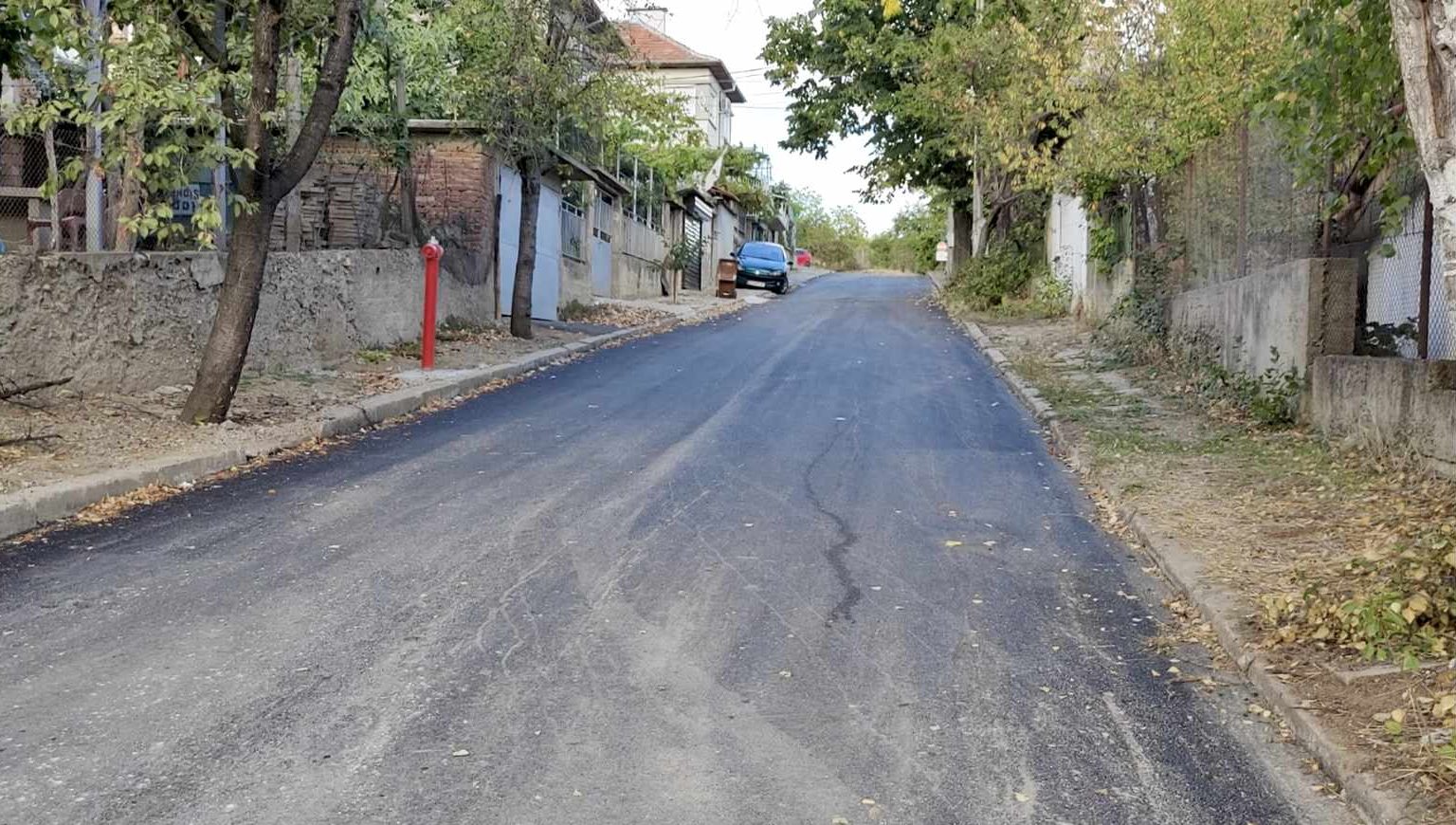 Започна асфалтирането на улици в квартал „Кулата“ в Казанлък