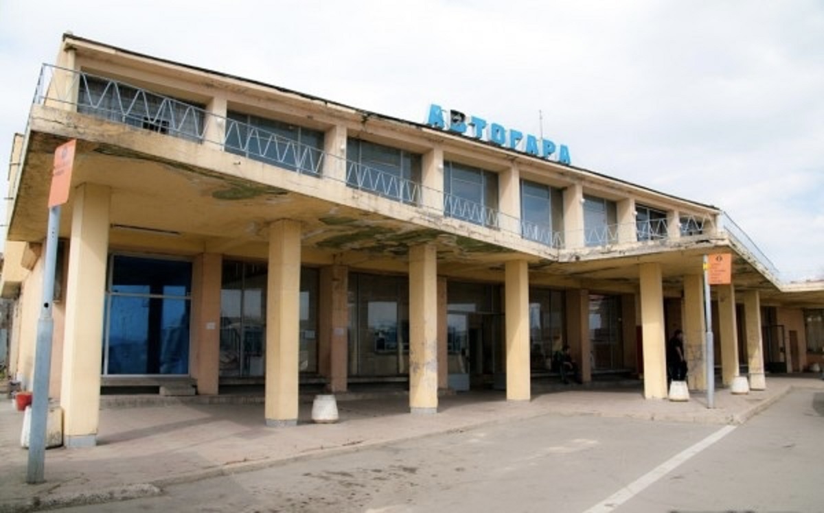 Понижиха в най - ниска категорията на автогарата в Казанлък. Не отговаря на условията