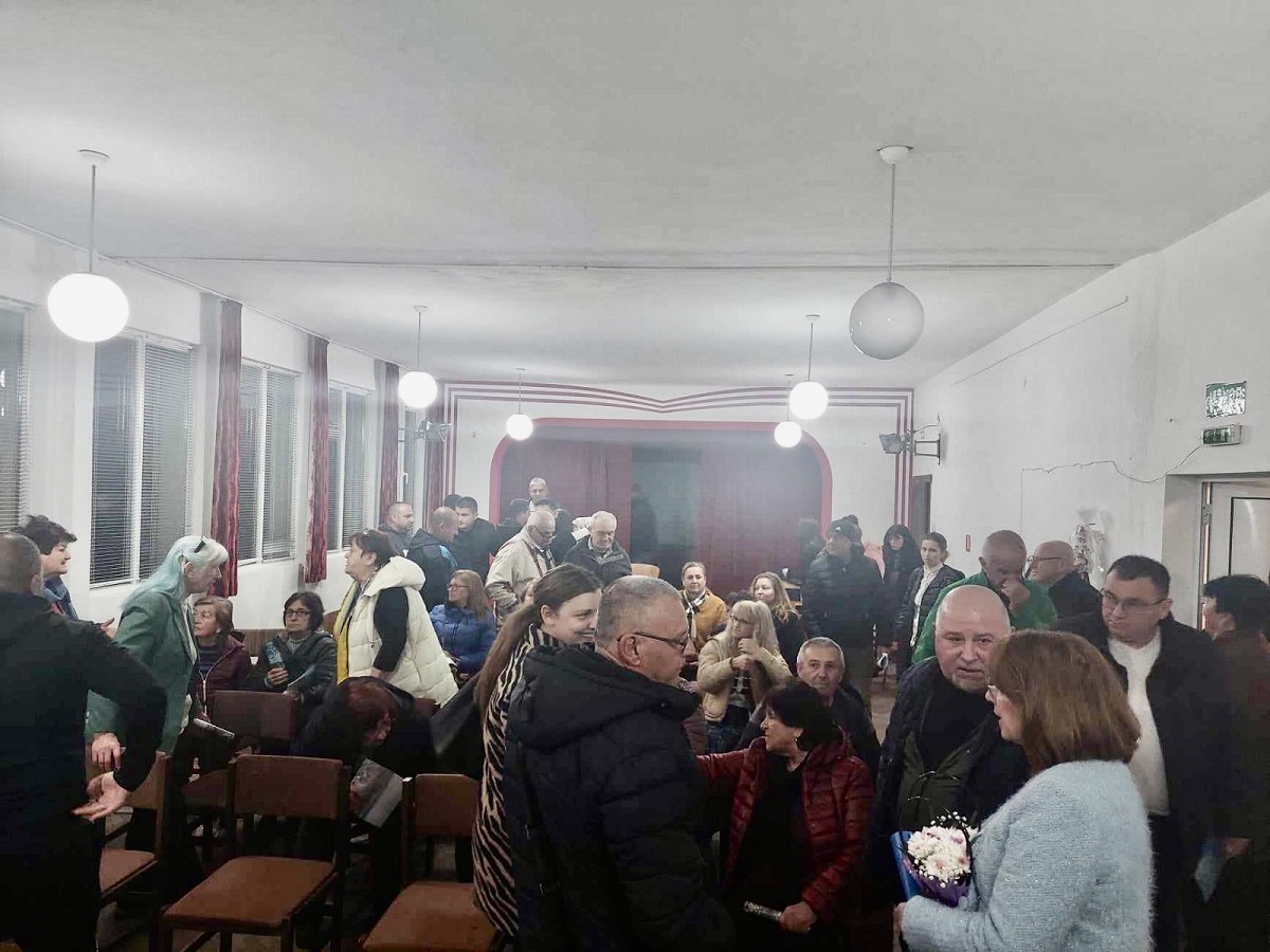 Кметът на община Казанлък се срещна с жителите на Шейново